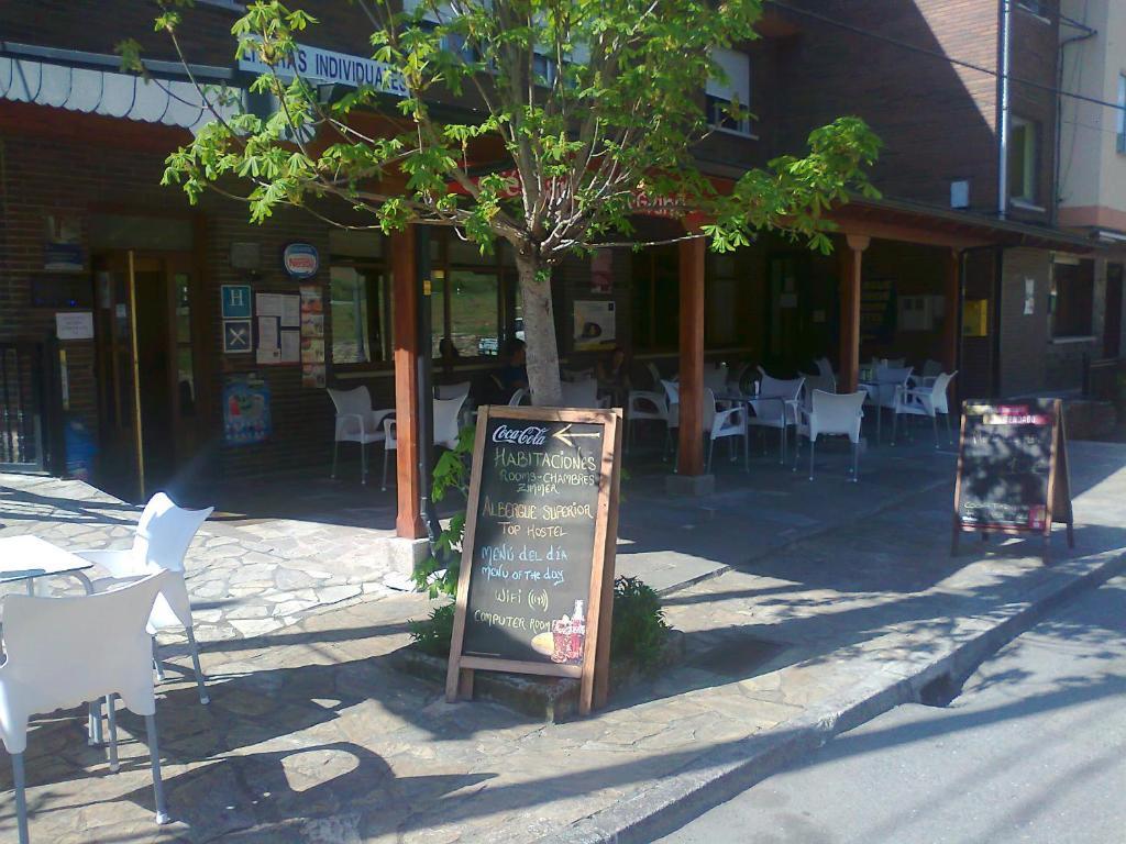 Hostal El Peregrino La Portela de Valcarce Ngoại thất bức ảnh