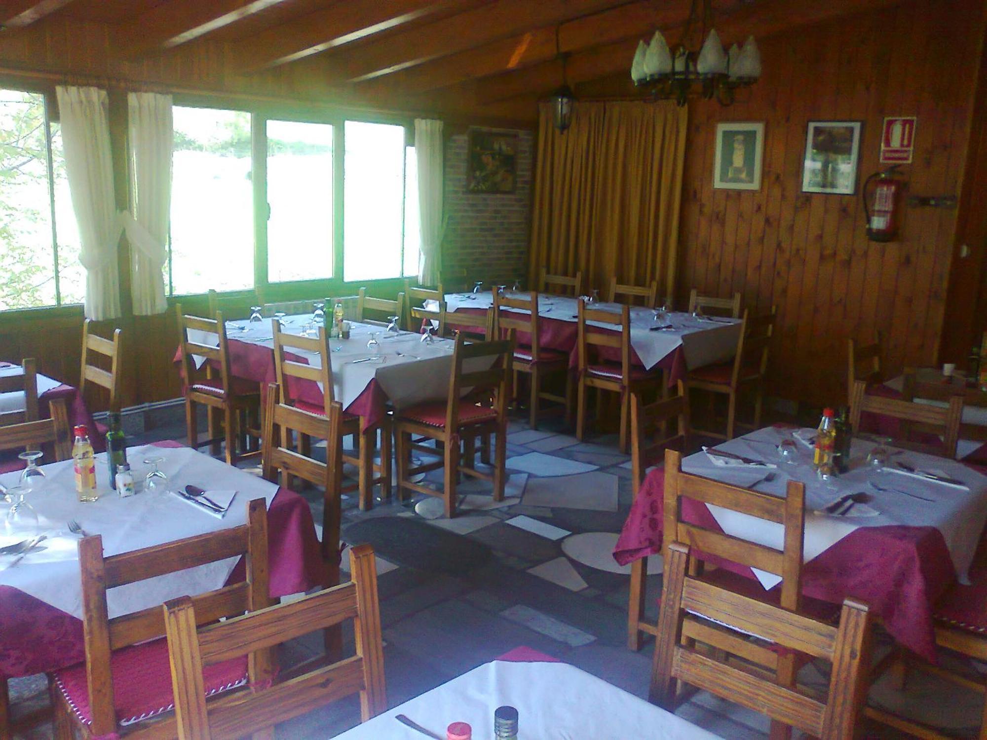 Hostal El Peregrino La Portela de Valcarce Ngoại thất bức ảnh